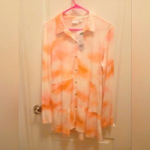Woman's tunic blouse. NWT